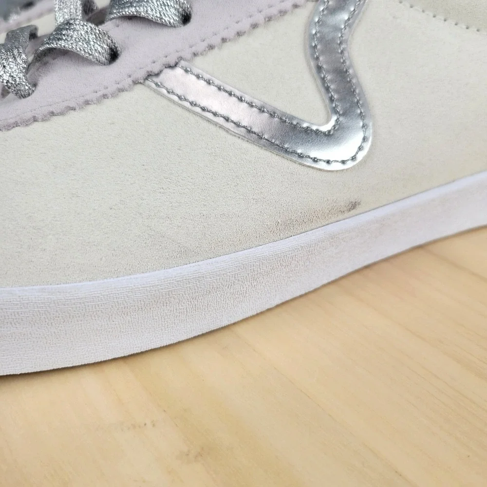 Vans Sport Sneakers Mens 13 Marshmallow‎ Metallic Silver Suede Low Top